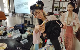 初妆科技 和室和初妆那个更勤花