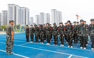 温州科技职业学院军训 学校专业融入军训课目